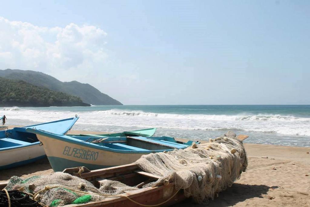 Dominican Tree House Village Santa Barbara De Samana ภายนอก รูปภาพ